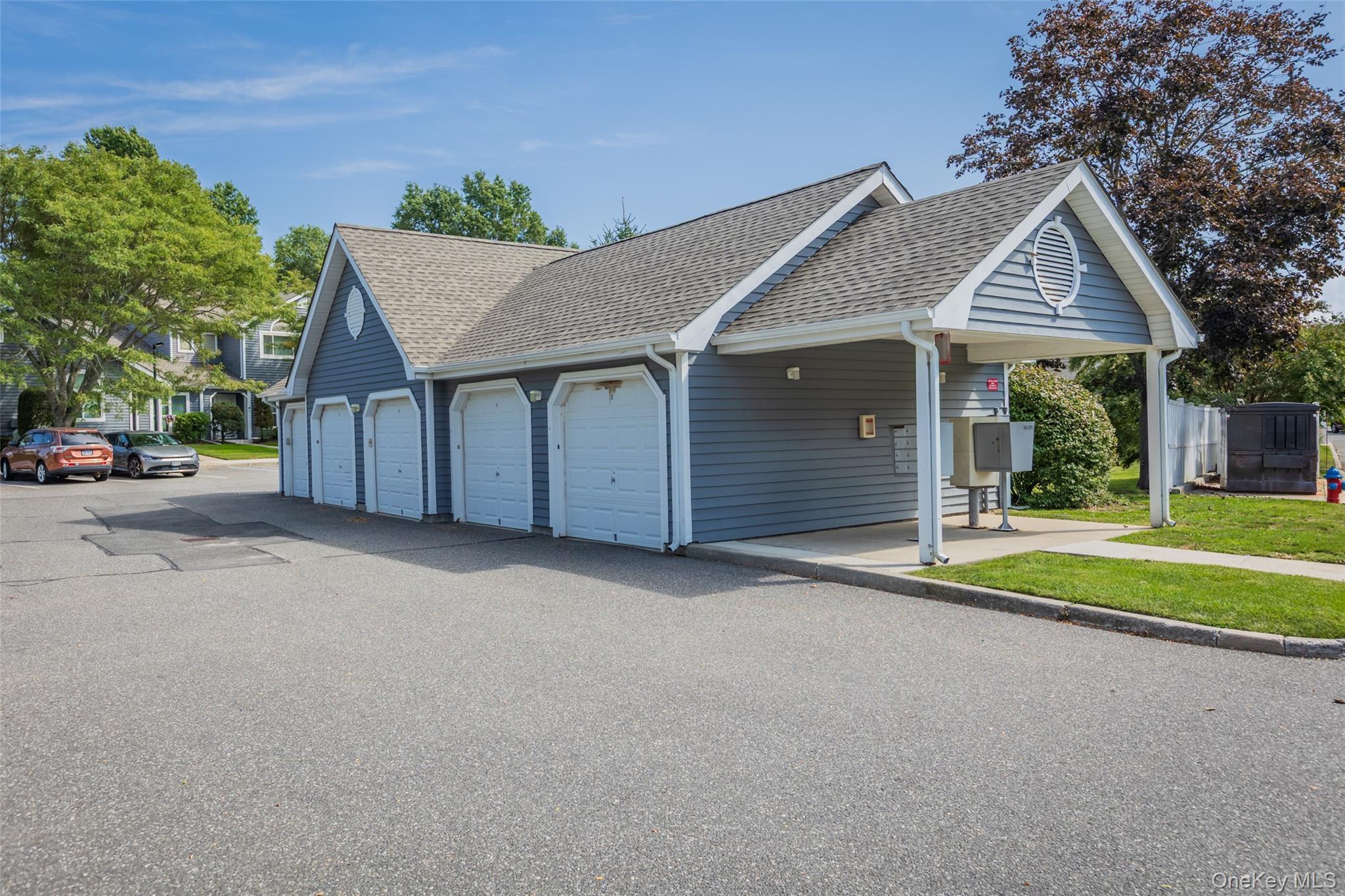 Single Family Birchwood Park Drive  Suffolk County, NY 11953, MLS-1051486-5