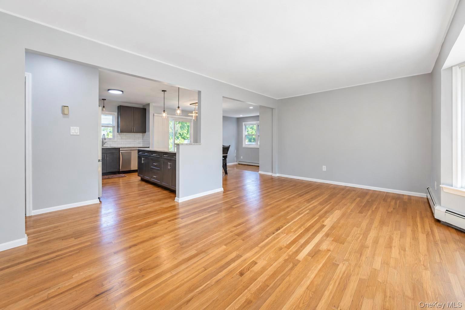 Single Family Azealia Court Suffolk County, NY 11725, MLS-1051506-5