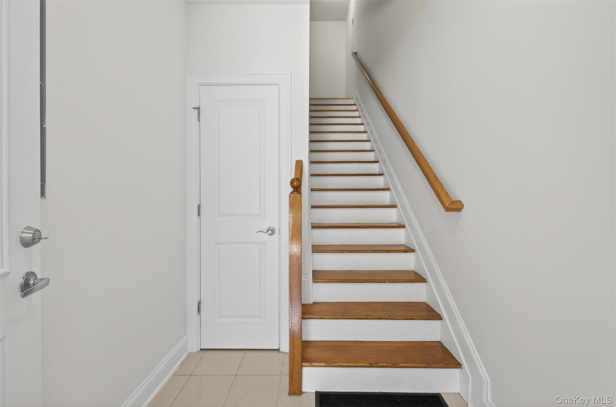 Single Family Soundview Lane Queens, NY 11356, MLS-1051529-15