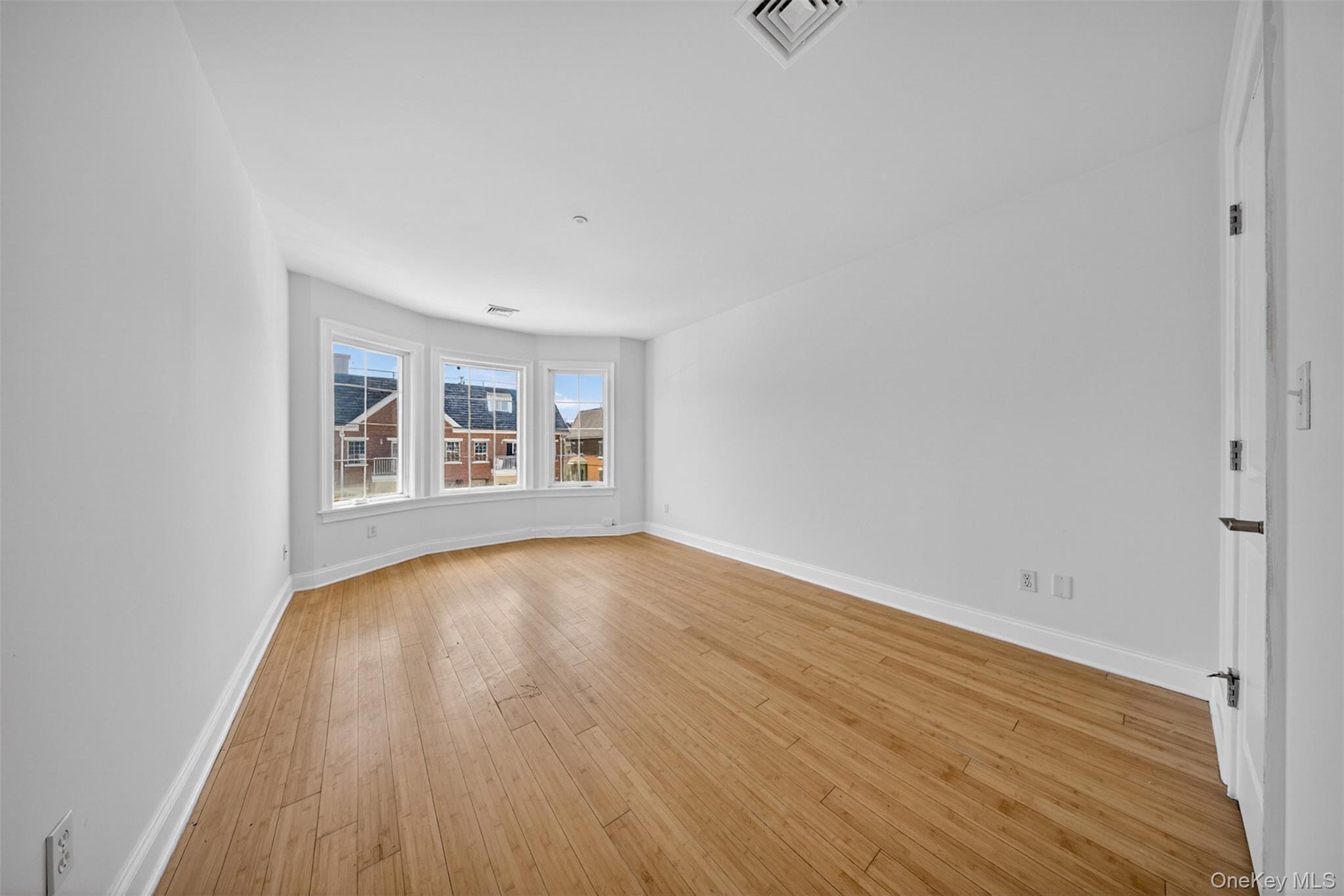 Single Family Soundview Lane Queens, NY 11356, MLS-1051529-42