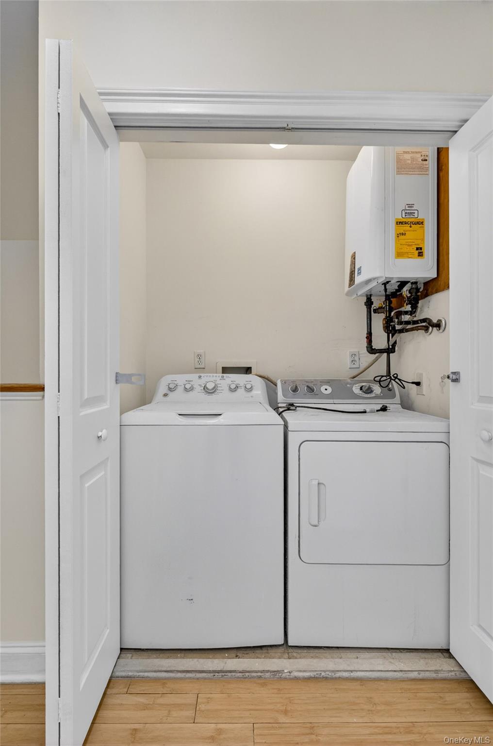 Single Family Soundview Lane Queens, NY 11356, MLS-1051529-44