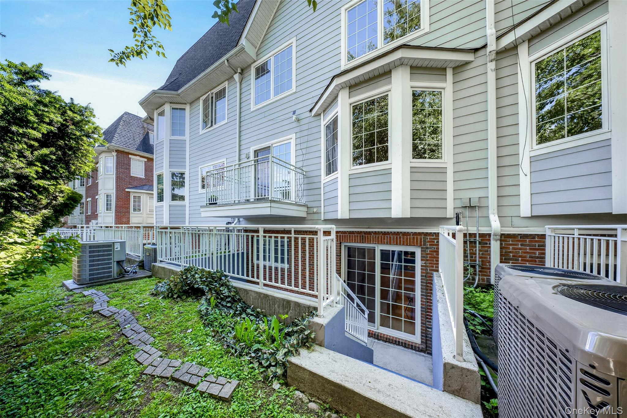 Single Family Soundview Lane Queens, NY 11356, MLS-1051529-48