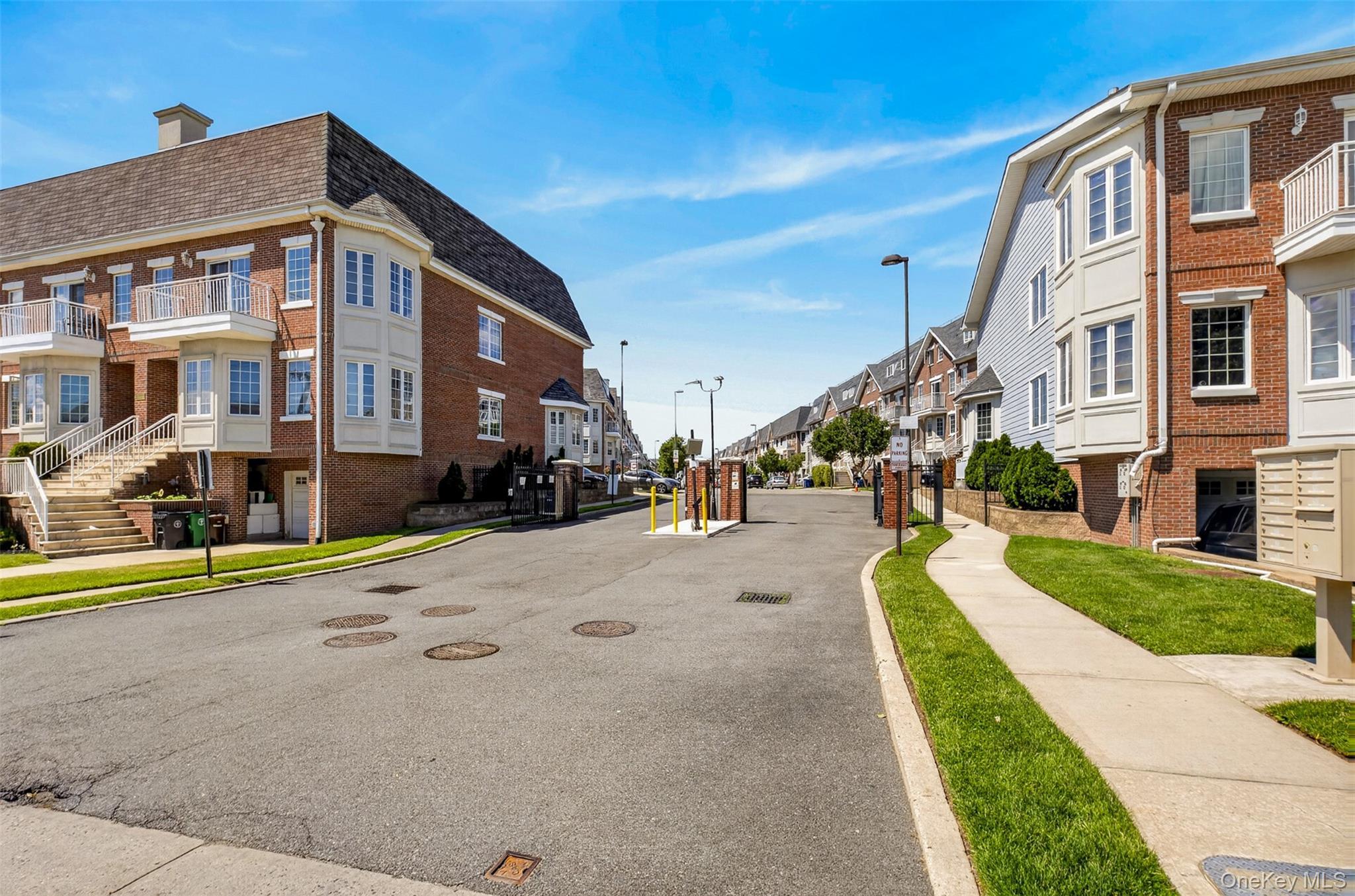 Single Family Soundview Lane  Queens, NY 11356, MLS-1051529-50