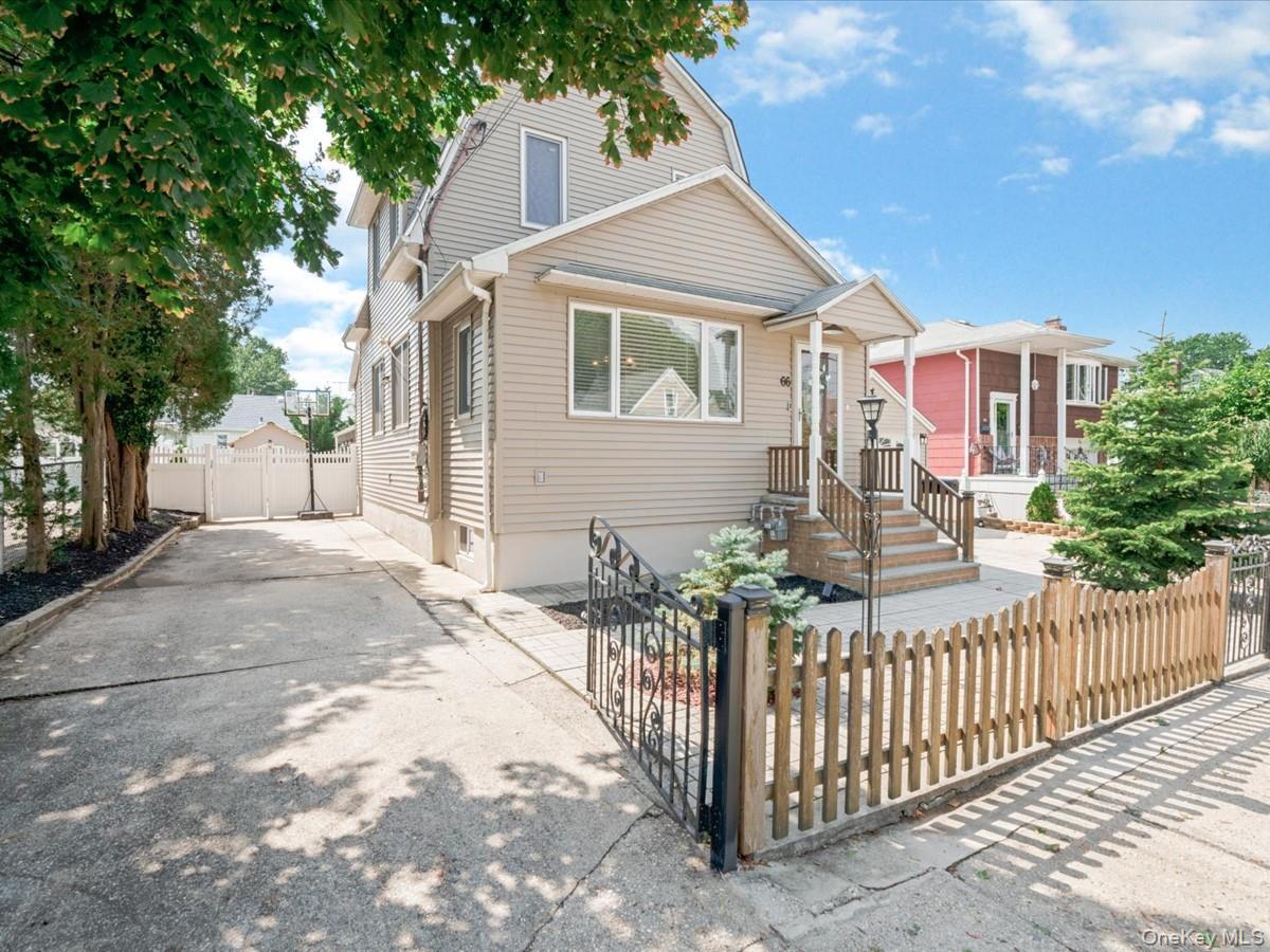 Single Family Fairmount Street  Nassau County, NY 11580, MLS-1051535-2