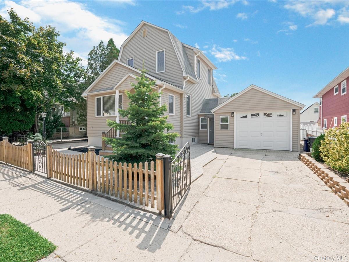 Single Family Fairmount Street  Nassau County, NY 11580, MLS-1051535-3