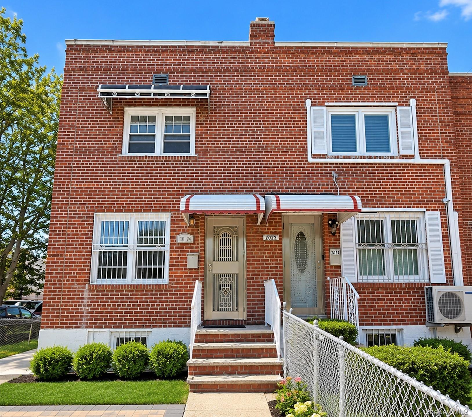 Single Family 150th Street  Queens, NY 11357, MLS-1051544-12