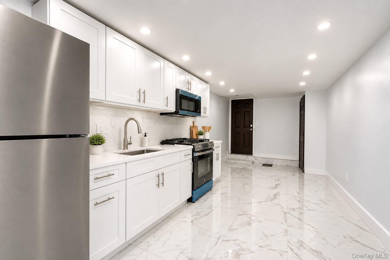 Single Family Albany Avenue Brooklyn, NY 11203, MLS-1051548-20