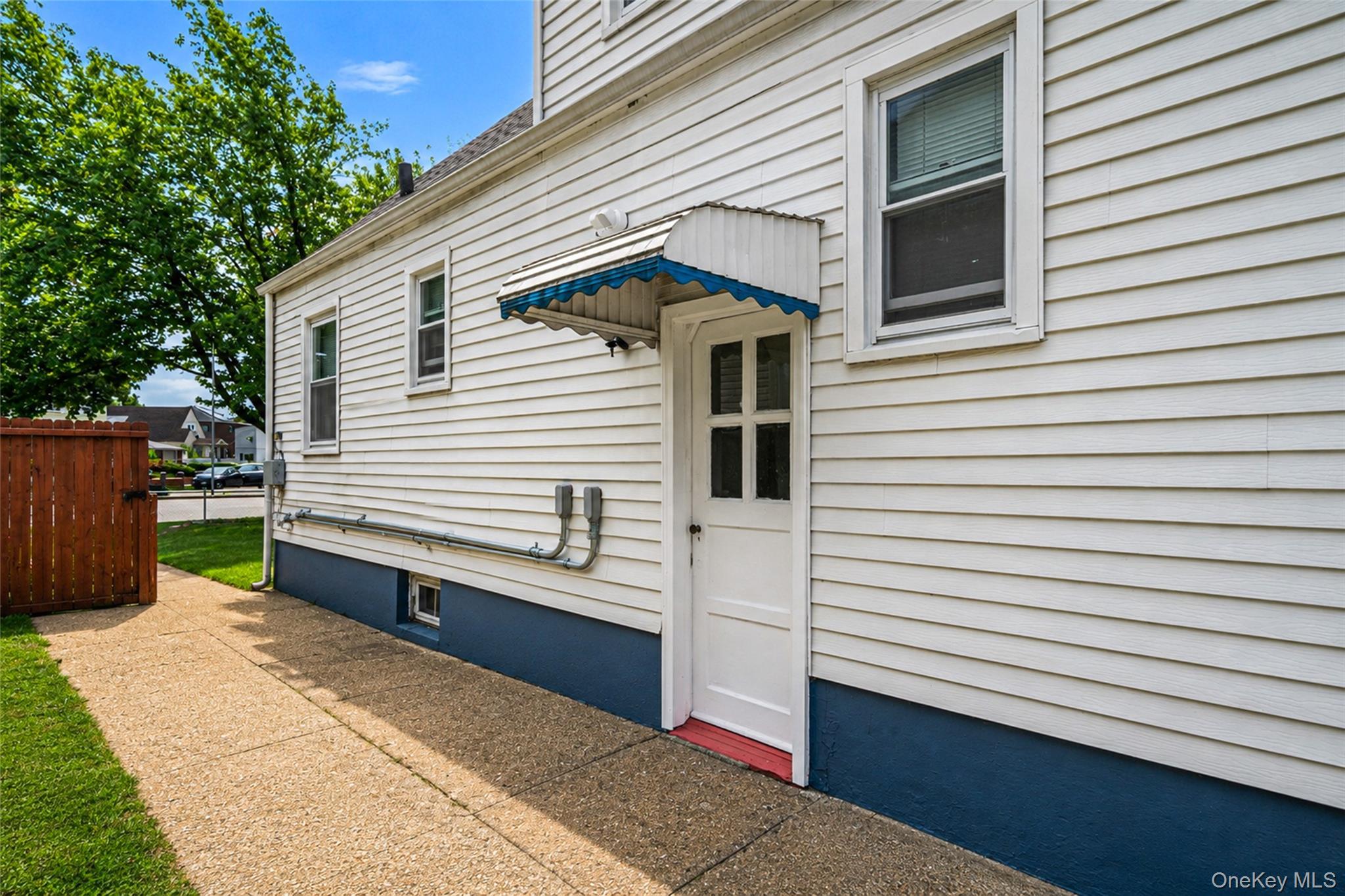Single Family Union Turnpike  Queens, NY 11040, MLS-1051556-10