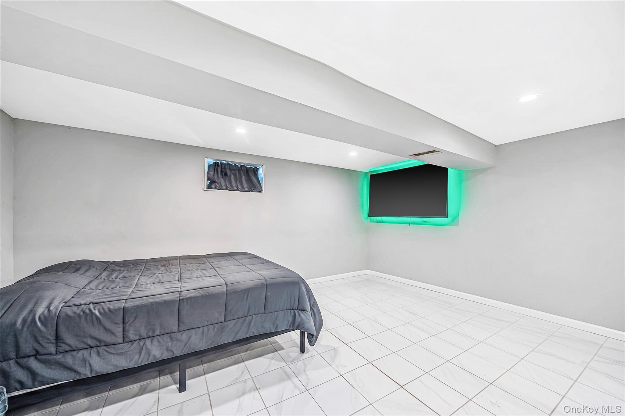 Single Family Union Turnpike  Queens, NY 11040, MLS-1051556-29