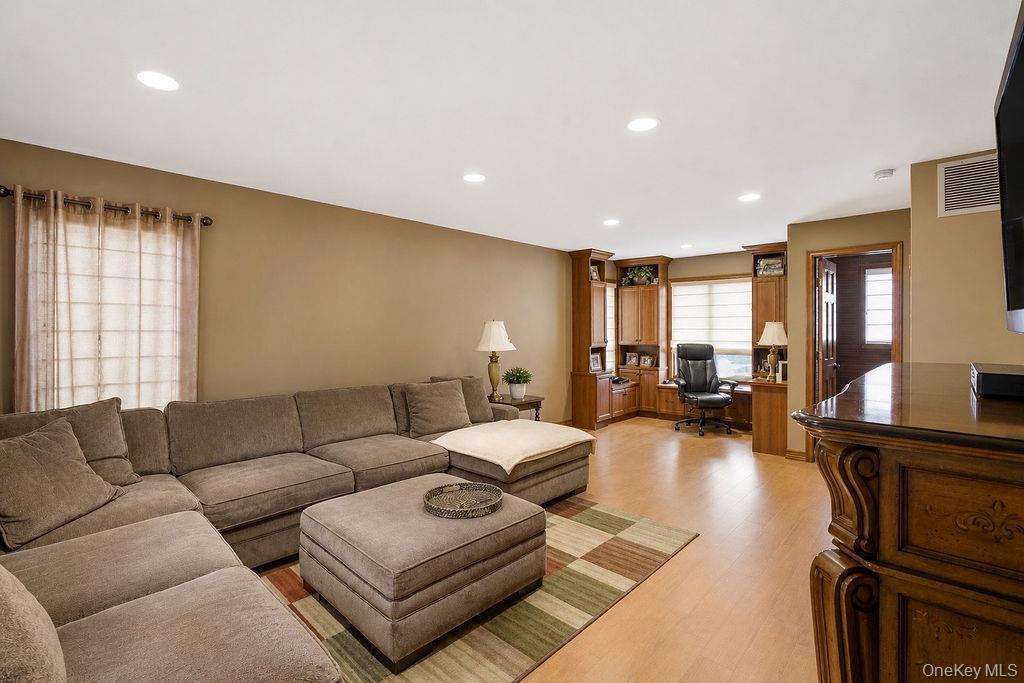 Single Family 86th Street Queens, NY 11414, MLS-1051557-7