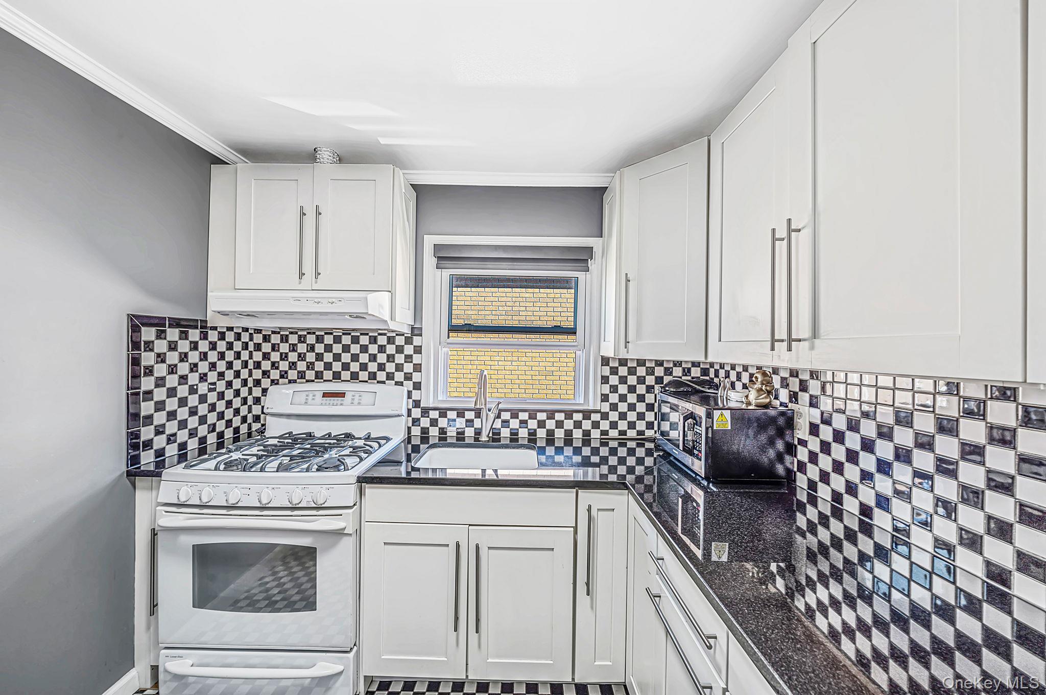 Single Family 99th Street Queens, NY 11369, MLS-1051561-27