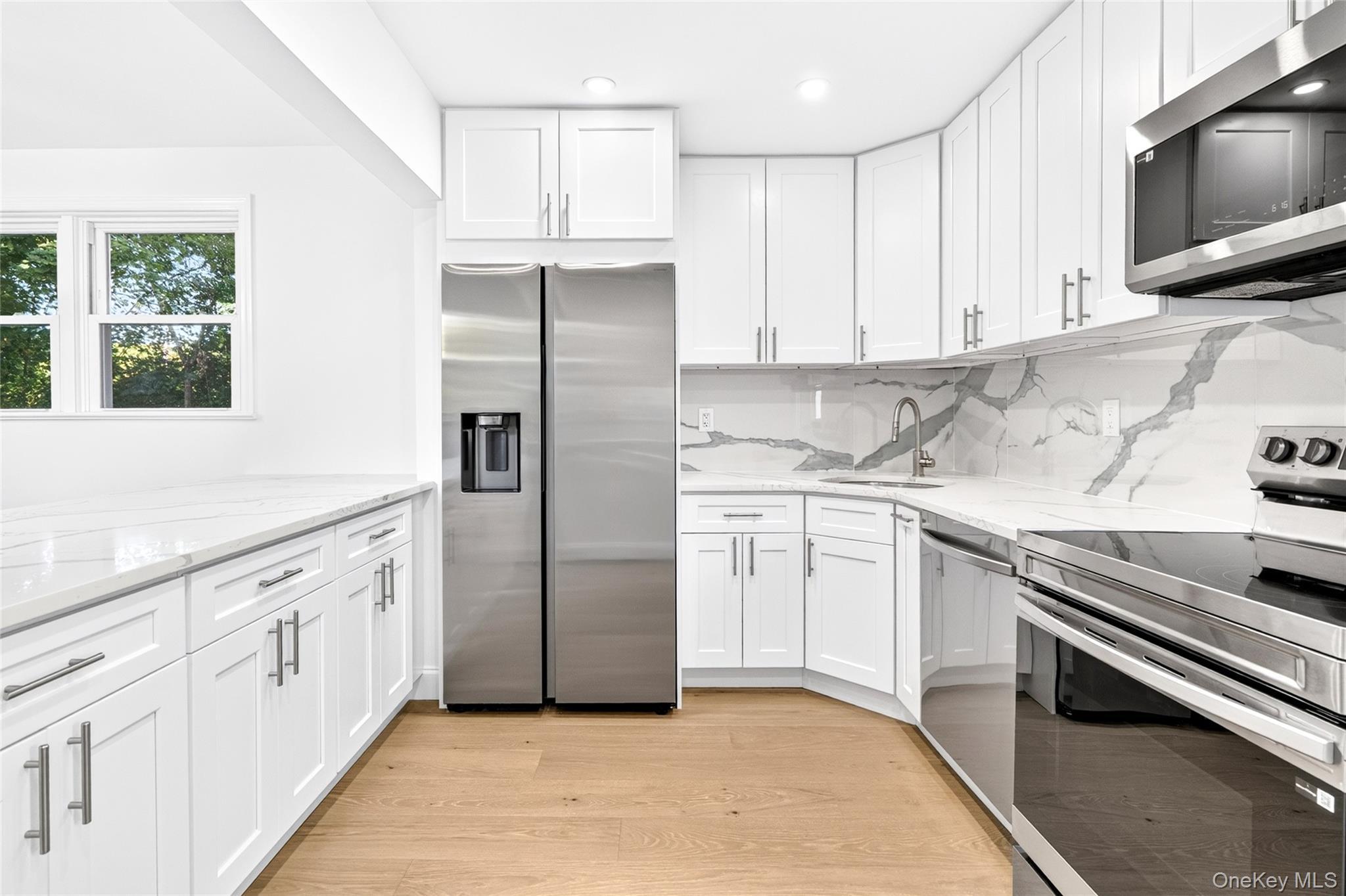 Single Family Saratoga Road  Westchester County, NY 10607, MLS-1051571-10