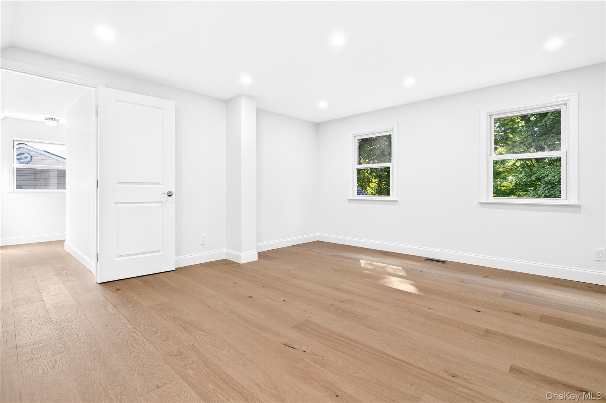Single Family Saratoga Road  Westchester County, NY 10607, MLS-1051571-25