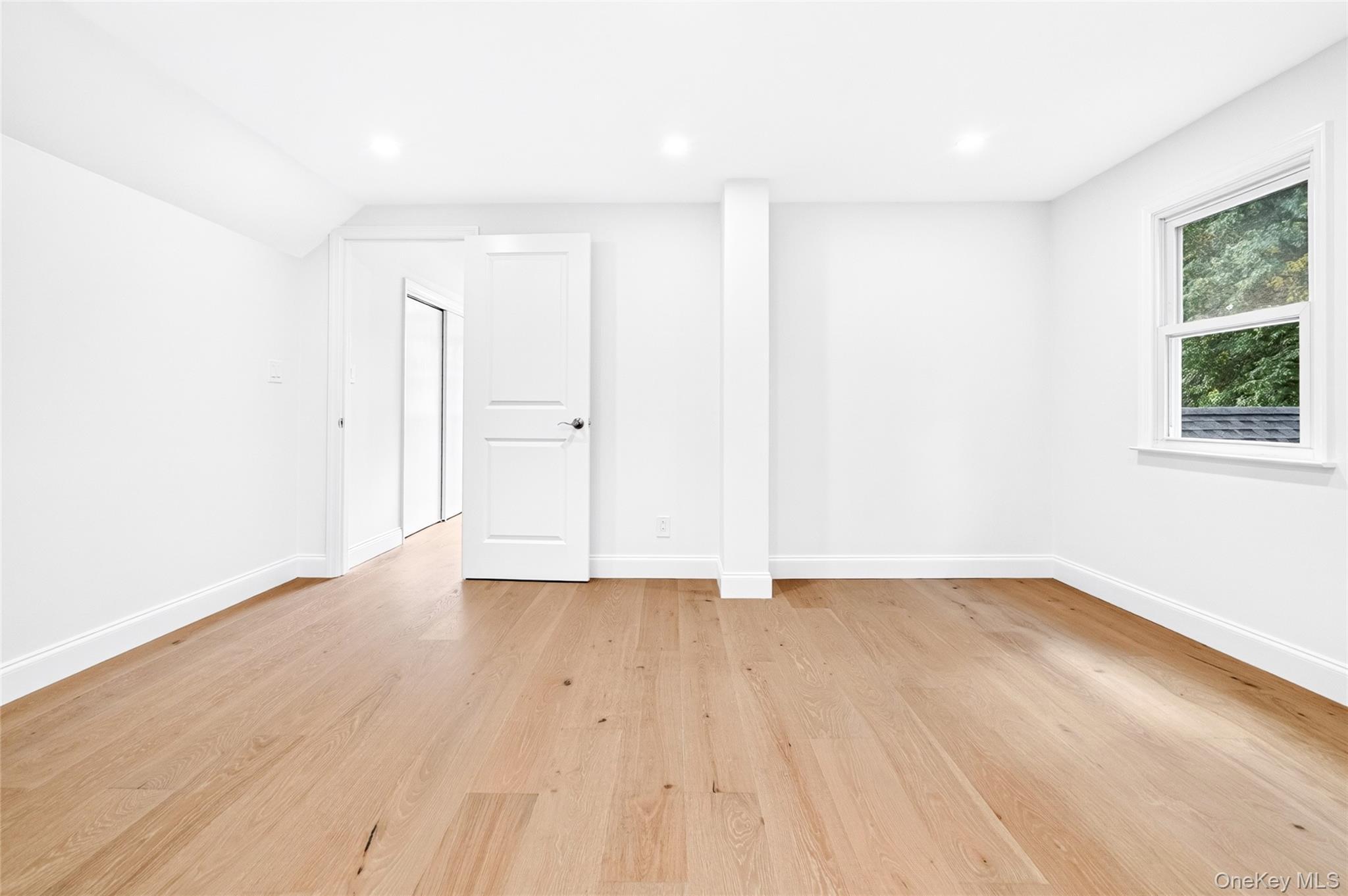 Single Family Saratoga Road  Westchester County, NY 10607, MLS-1051571-27