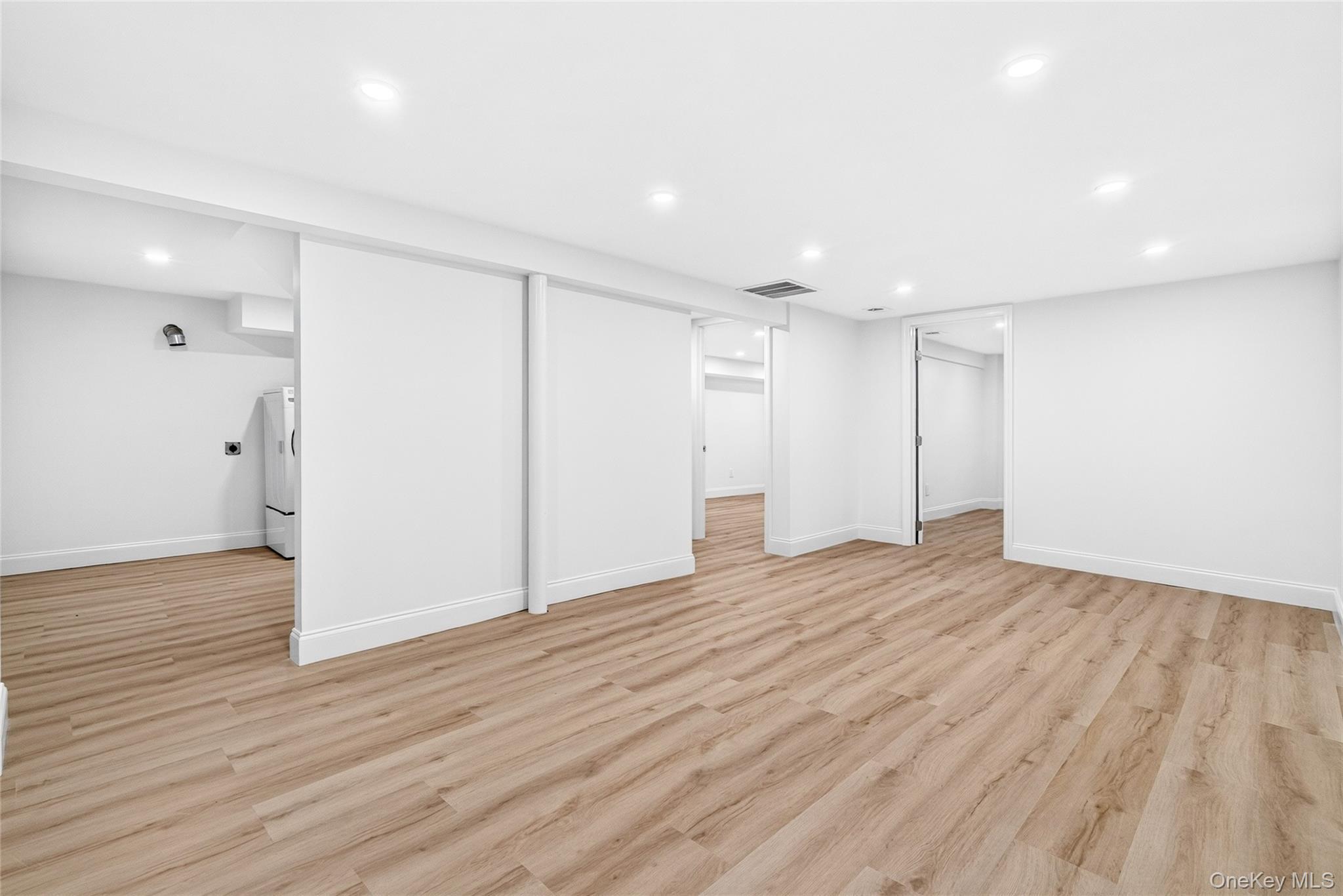 Single Family Saratoga Road  Westchester County, NY 10607, MLS-1051571-35