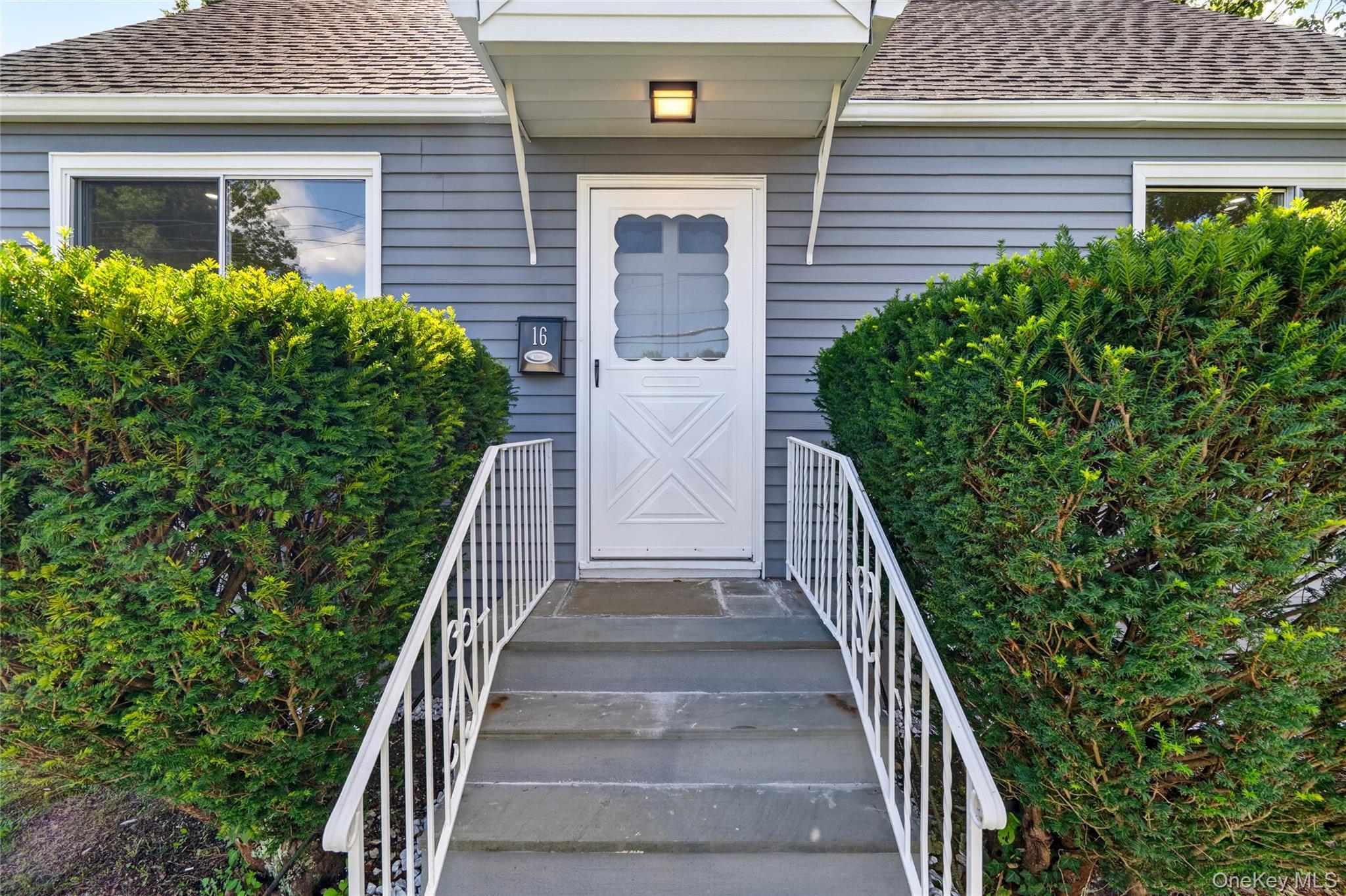Single Family Saratoga Road  Westchester County, NY 10607, MLS-1051571-5