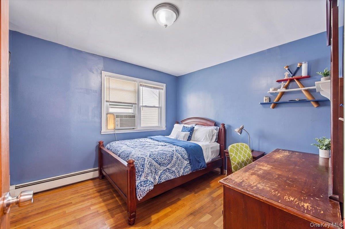 Single Family 224th Street Queens, NY 11413, MLS-1051573-13