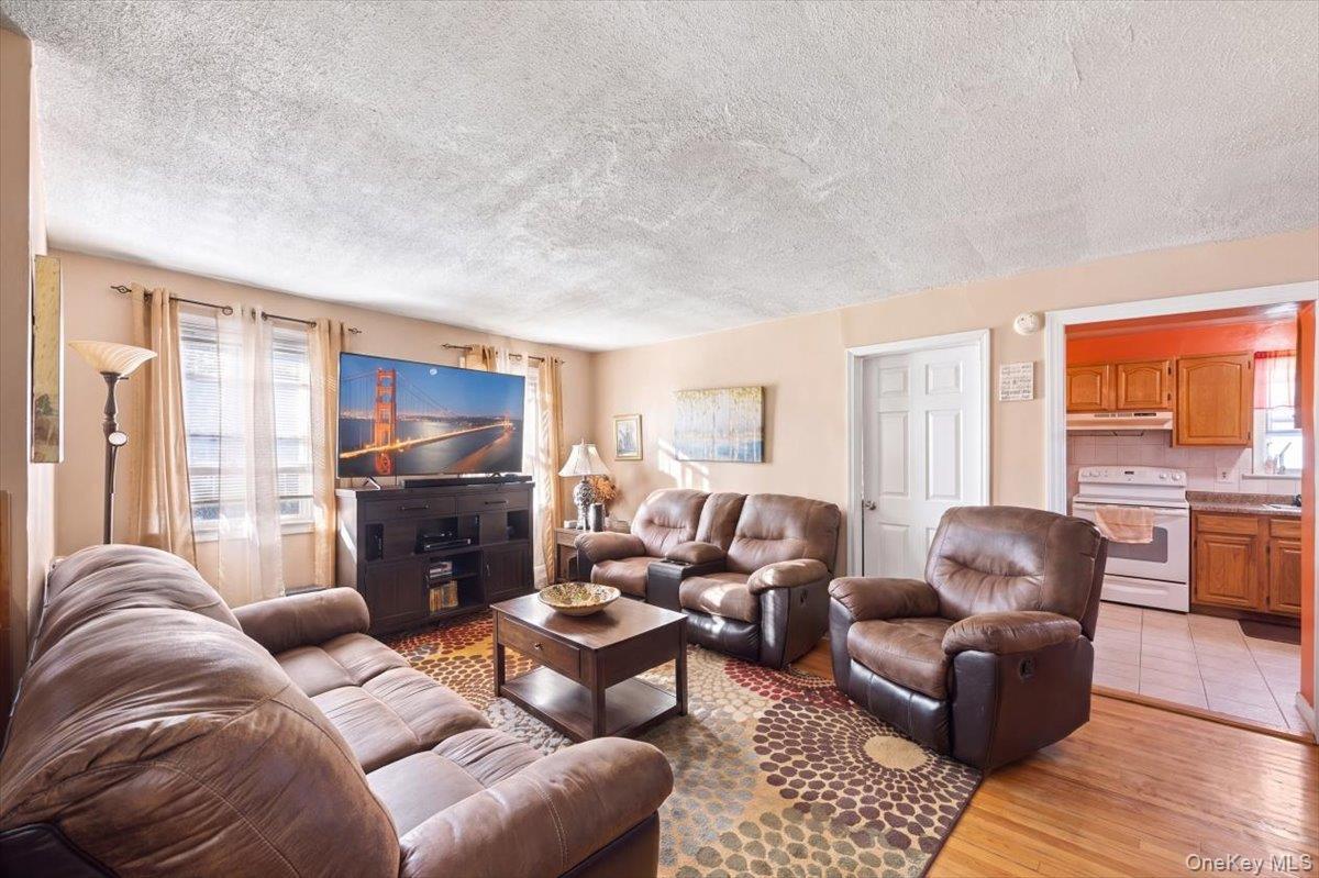 Single Family 224th Street Queens, NY 11413, MLS-1051573-14