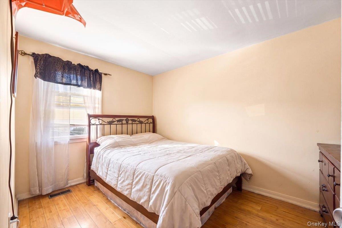 Single Family 224th Street Queens, NY 11413, MLS-1051573-18