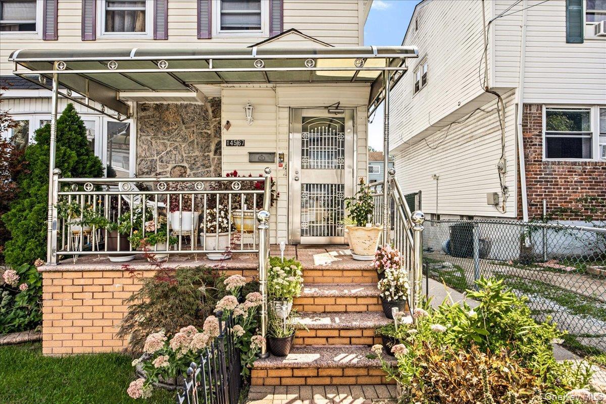Single Family 224th Street Queens, NY 11413, MLS-1051573-4