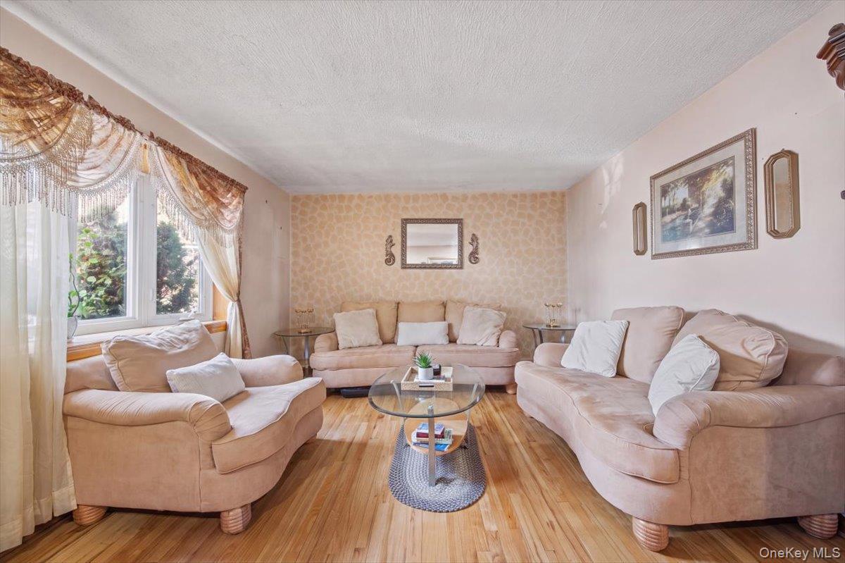 Single Family 224th Street Queens, NY 11413, MLS-1051573-6