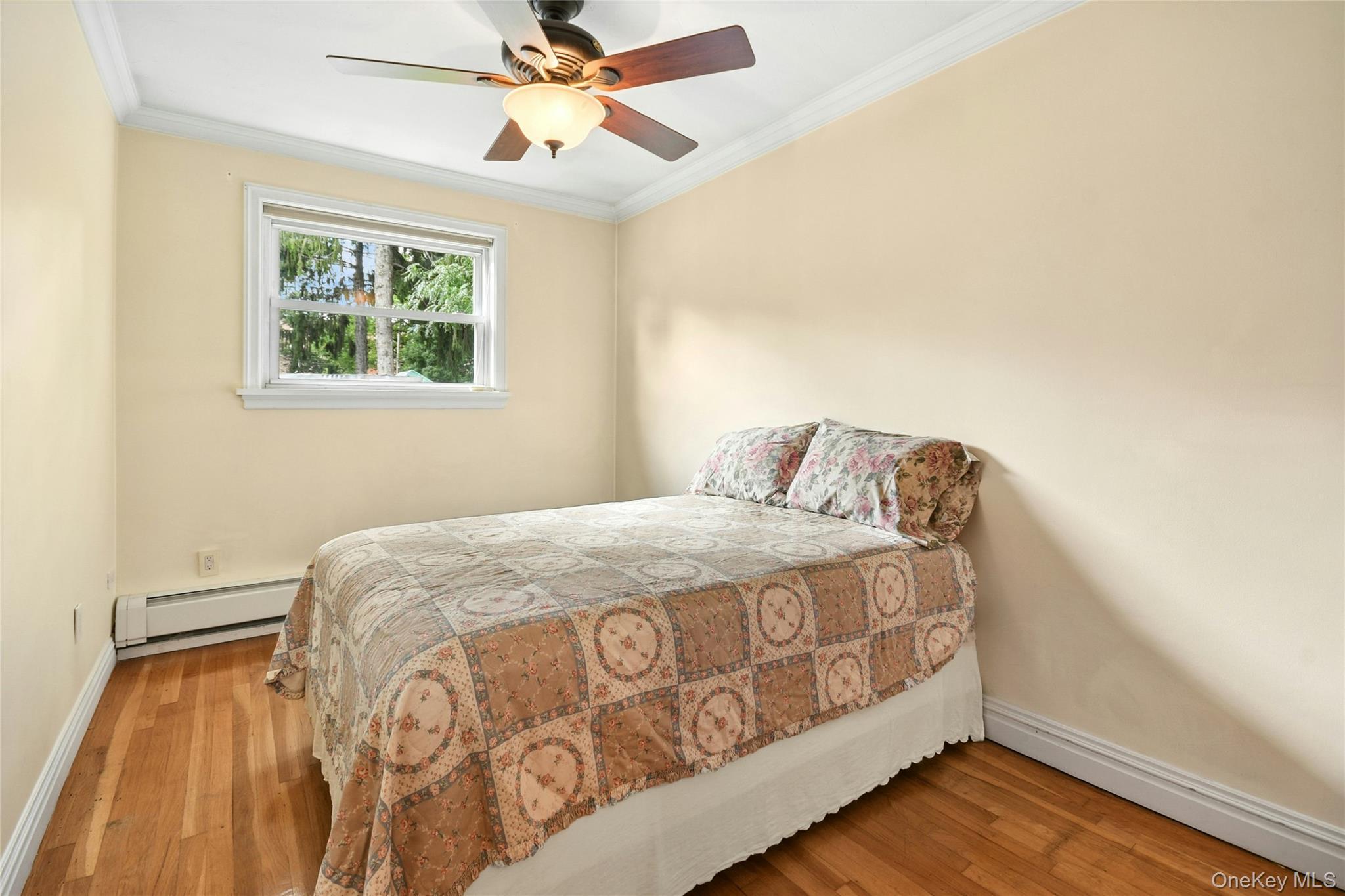 Single Family E 235th Street Bronx, NY 10470, MLS-1051576-18