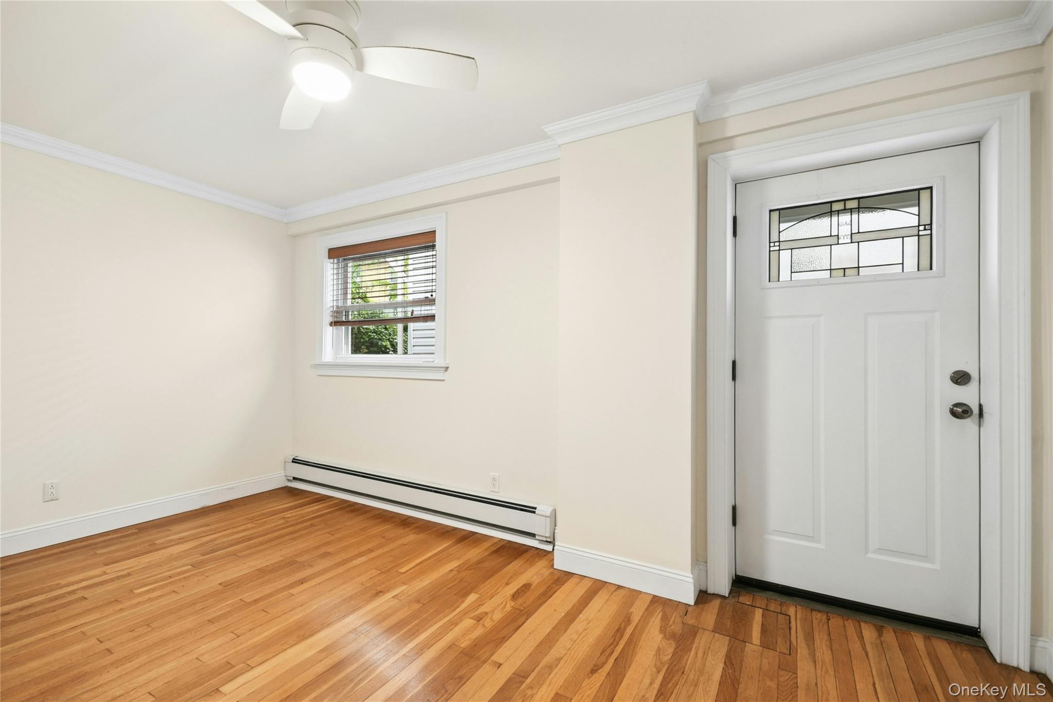 Single Family E 235th Street Bronx, NY 10470, MLS-1051576-3