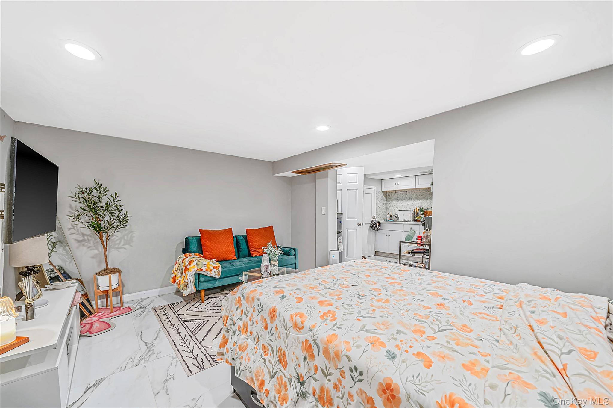 Single Family 271st Street Queens, NY 11040, MLS-1051582-11