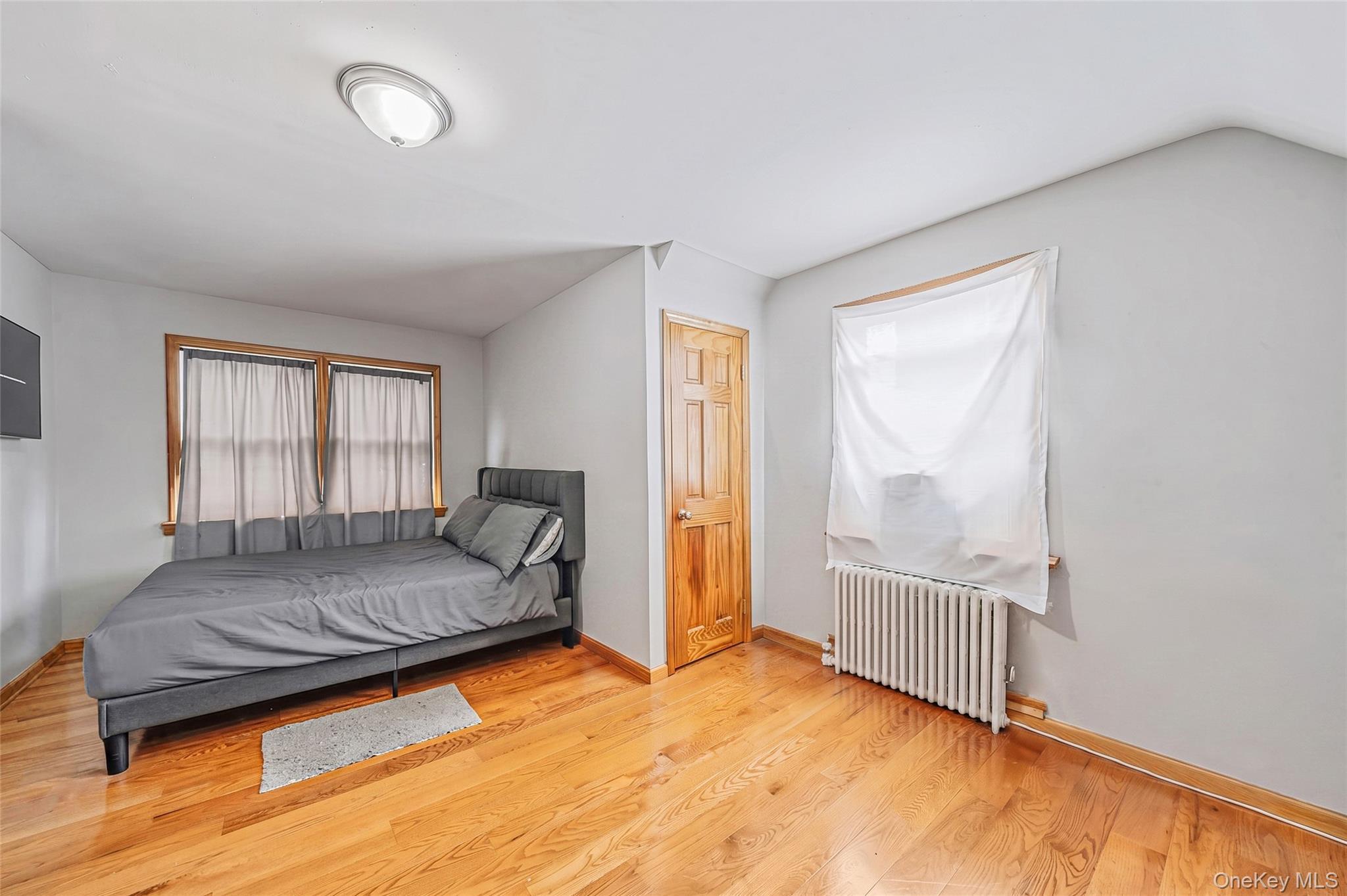 Single Family 271st Street Queens, NY 11040, MLS-1051582-21