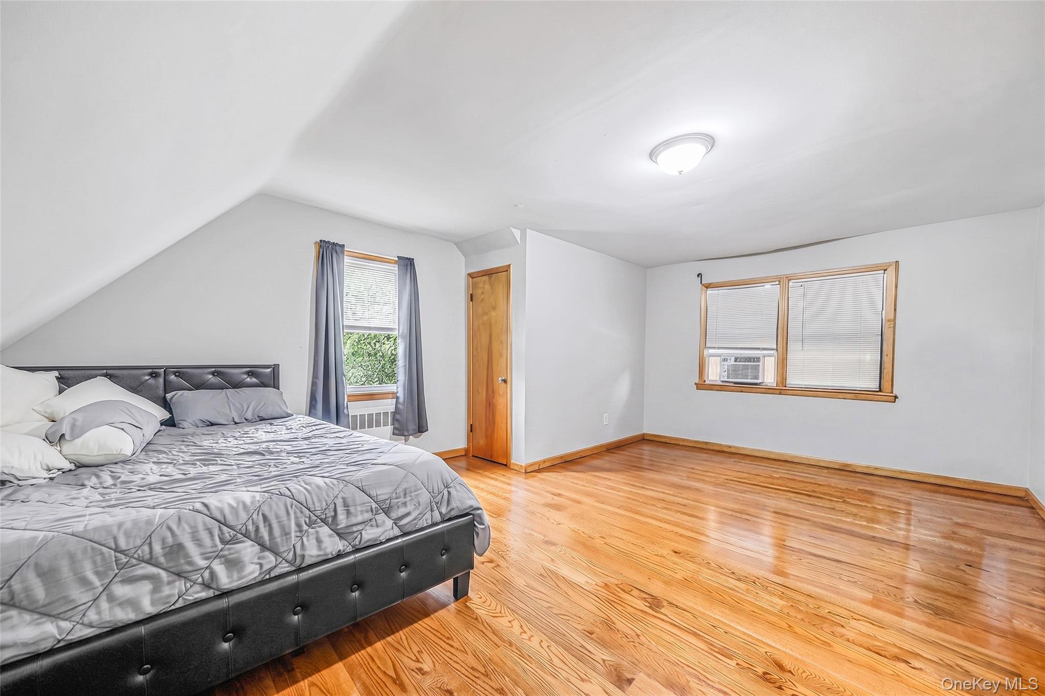 Single Family 271st Street Queens, NY 11040, MLS-1051582-24