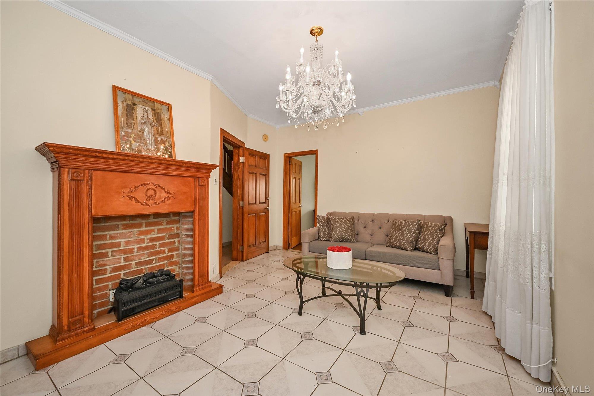 Single Family 16th Road  Queens, NY 11357, MLS-1051583-3