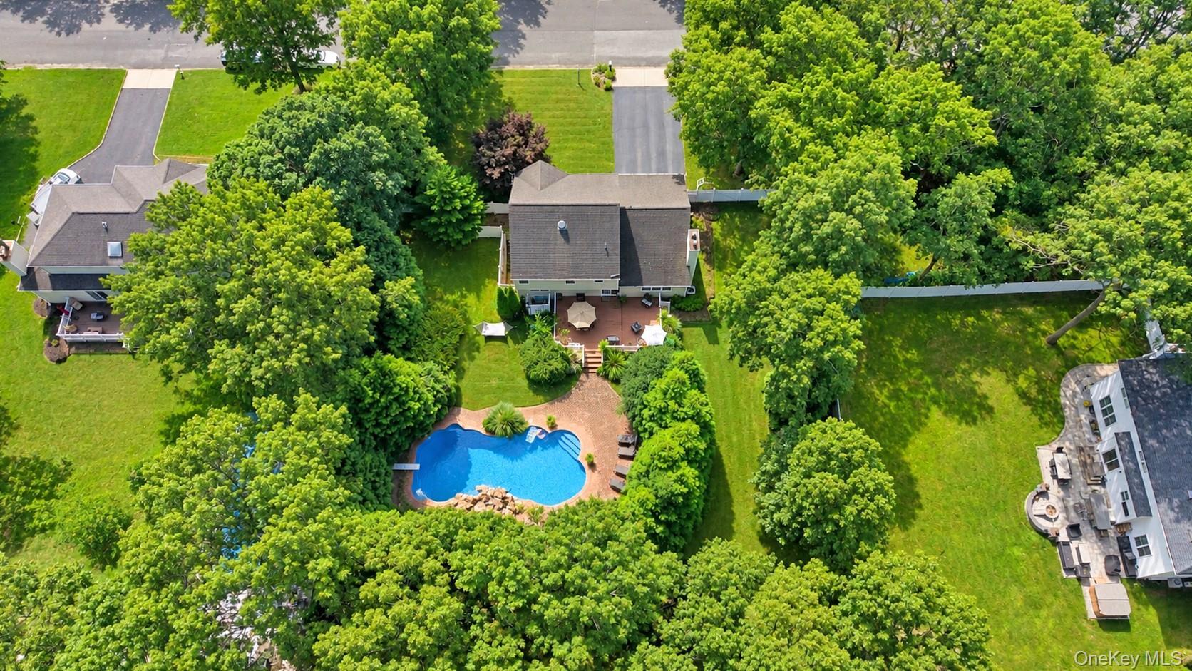 Single Family Scranton Avenue  Suffolk County, NY 11776, MLS-1051589-21