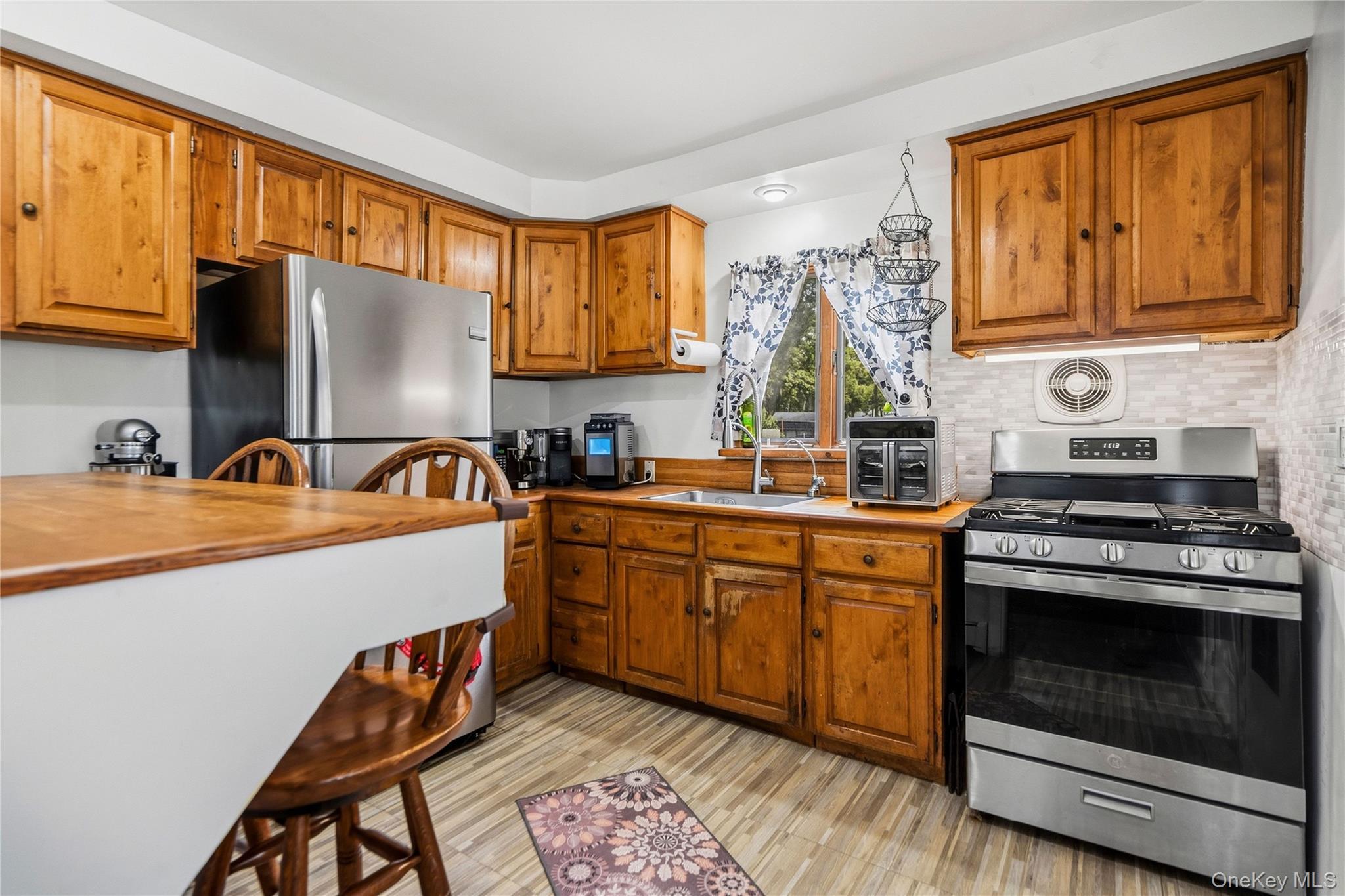 Single Family Cypress Drive Suffolk County, NY 11951, MLS-1051596-3
