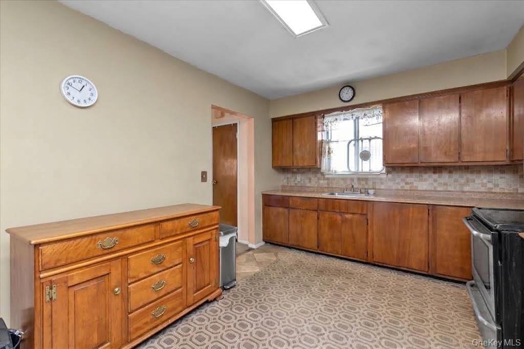Single Family Front Street  Nassau County, NY 11553, MLS-1051608-7