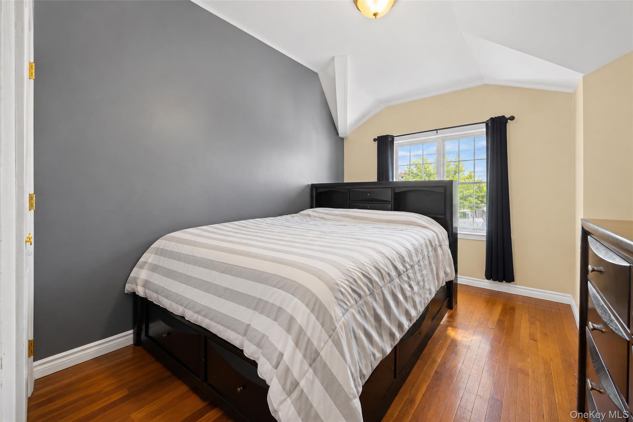 Single Family Aztec Place Queens, NY 11691, MLS-1051620-5