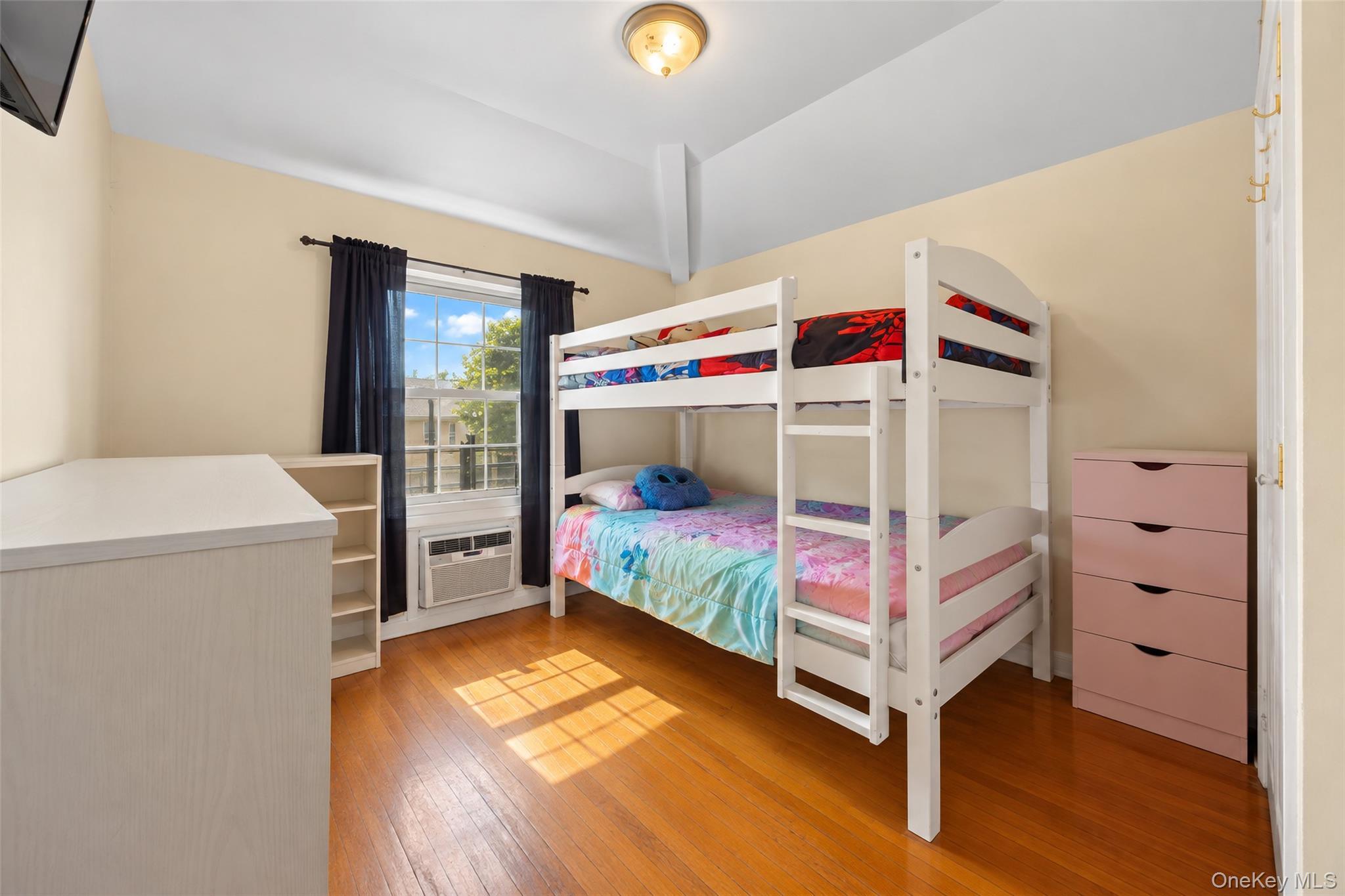 Single Family Aztec Place Queens, NY 11691, MLS-1051620-7