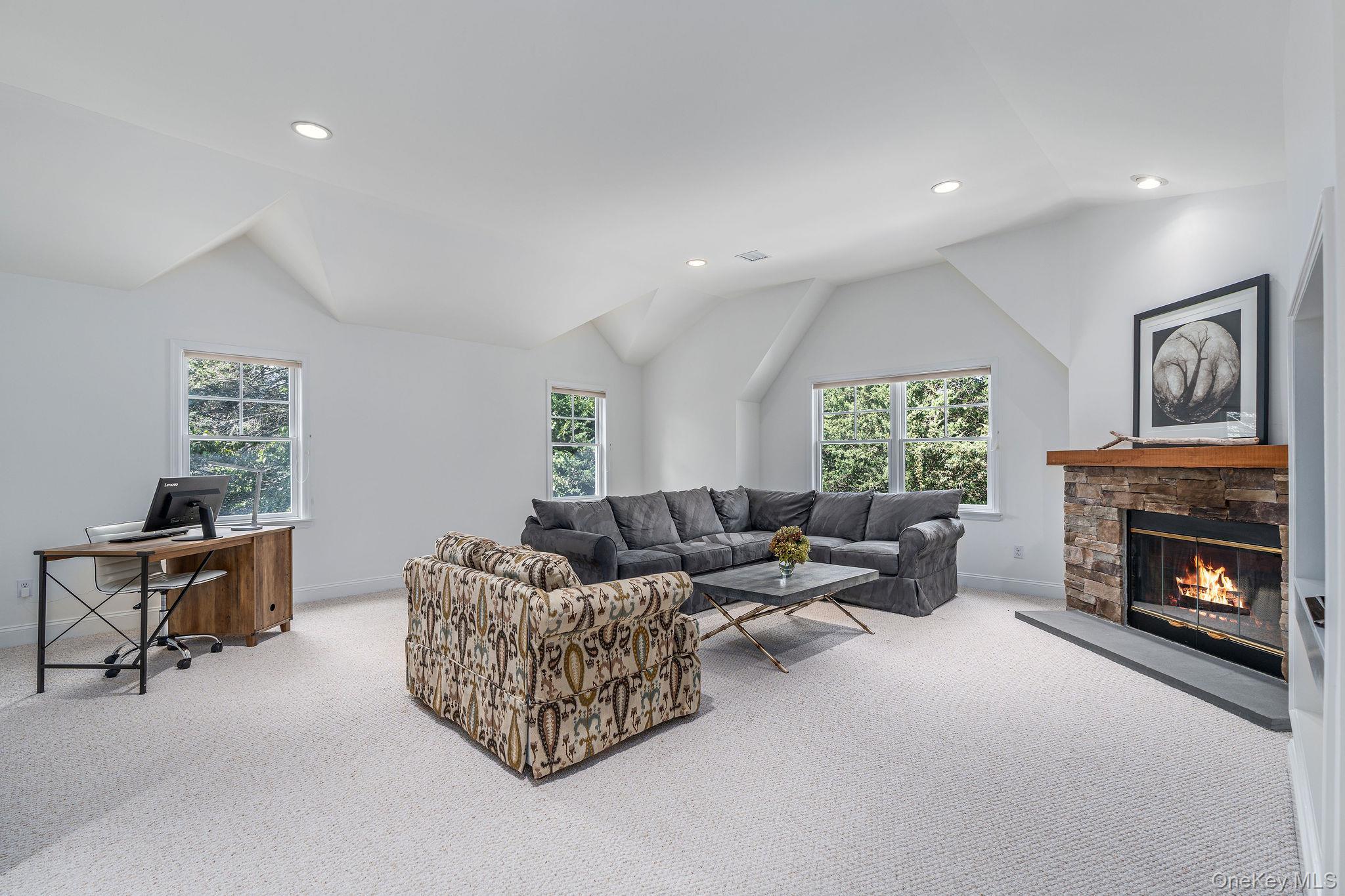 Single Family Mulford Court Suffolk County, NY 11957, MLS-1051631-31