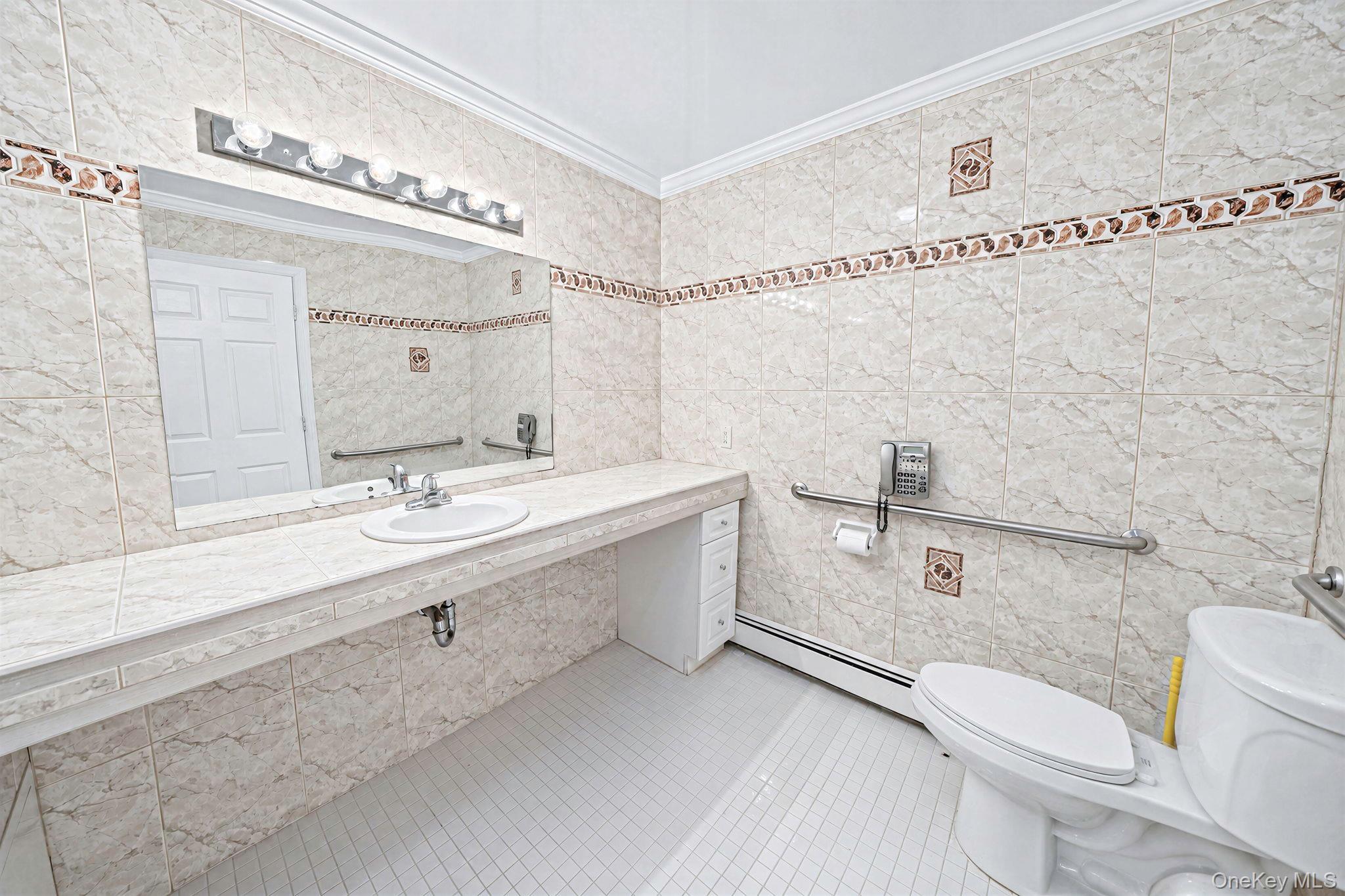 Single Family Fenwick Avenue  Suffolk County, NY 11738, MLS-1051639-19