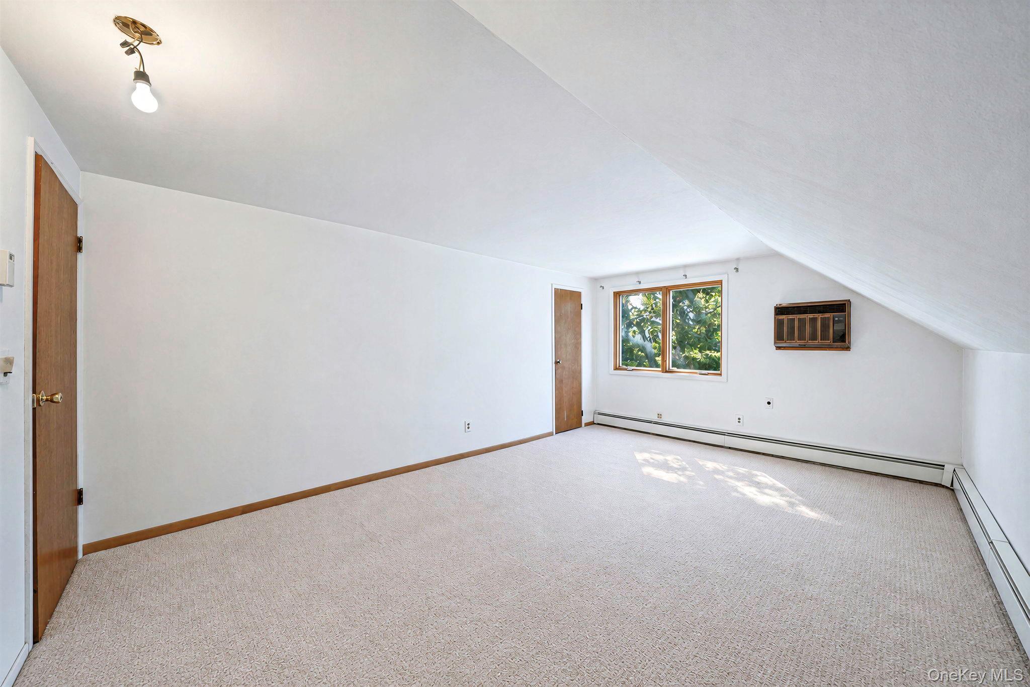 Single Family Fenwick Avenue  Suffolk County, NY 11738, MLS-1051639-27