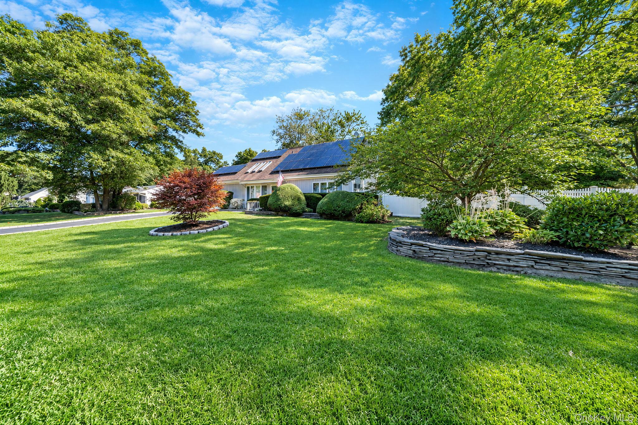Single Family Fenwick Avenue  Suffolk County, NY 11738, MLS-1051639-3