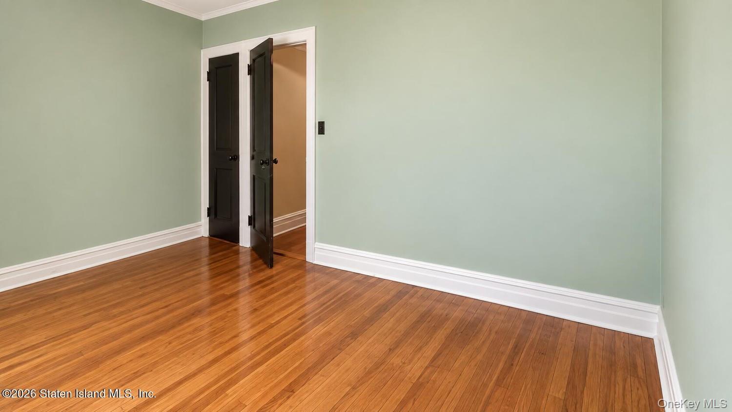 Single Family 77th  Queens, NY 11385, MLS-1051642-11