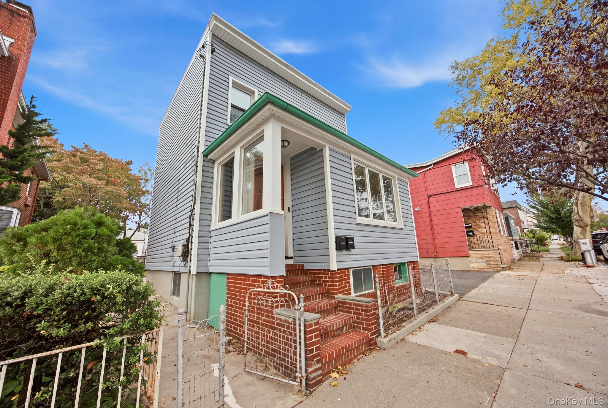 Single Family 125th Street  Queens, NY 11356, MLS-1051657-2