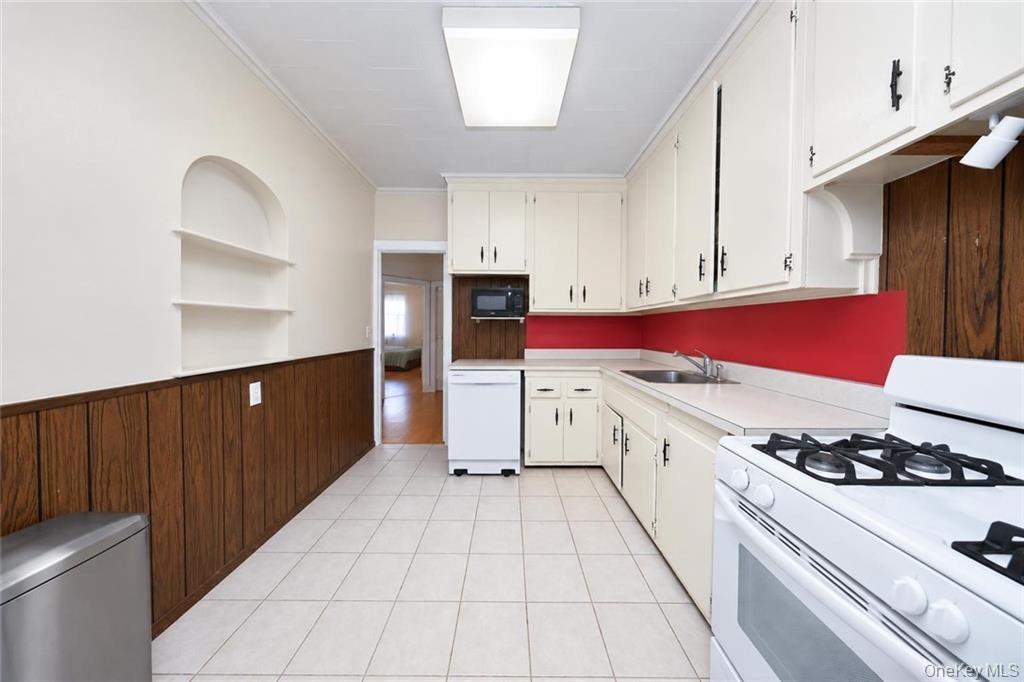 Single Family E 26th Street  Brooklyn, NY 11229, MLS-1051658-12