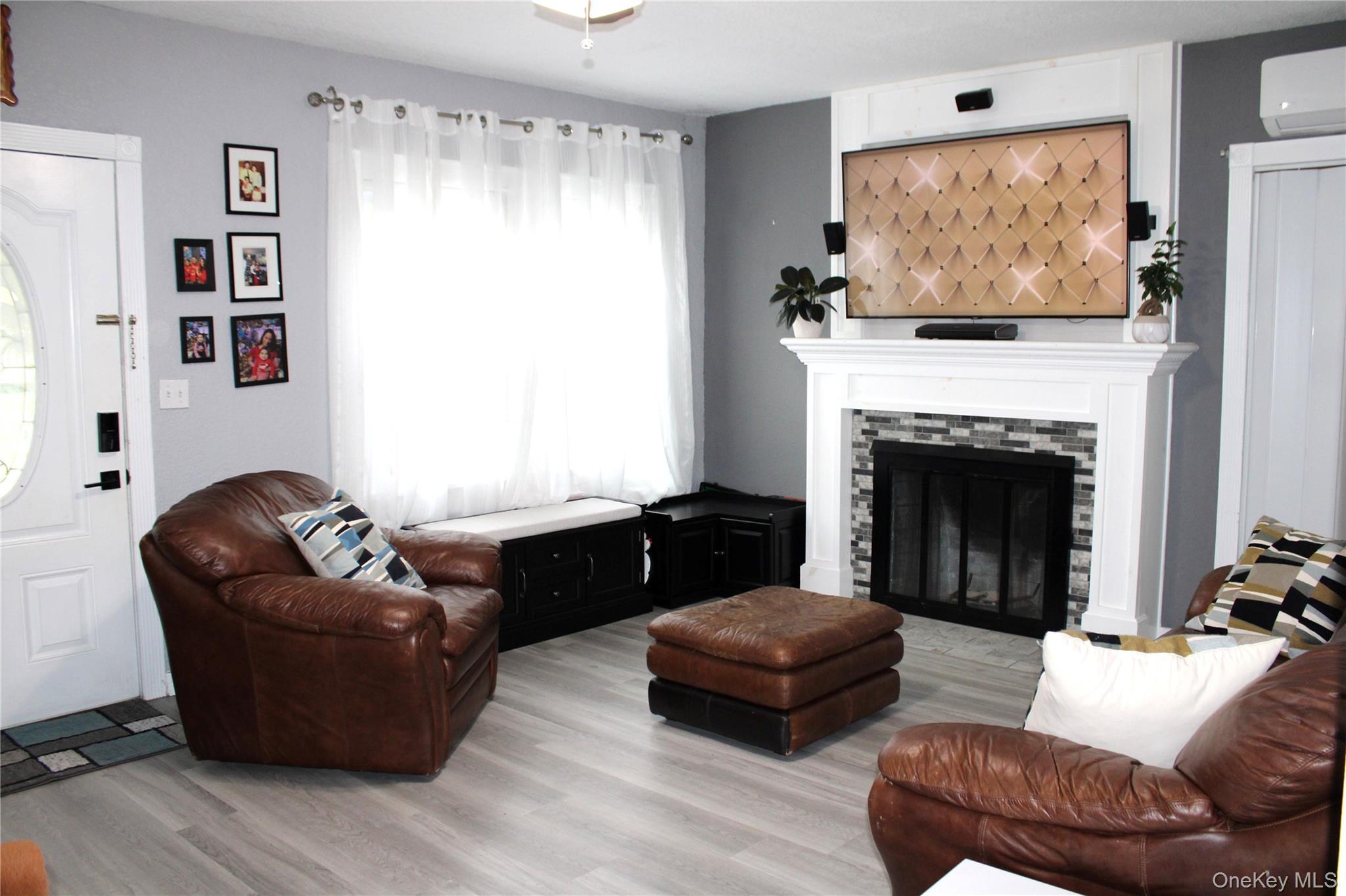 Single Family 104th Avenue Queens, NY 11412, MLS-1051659-13