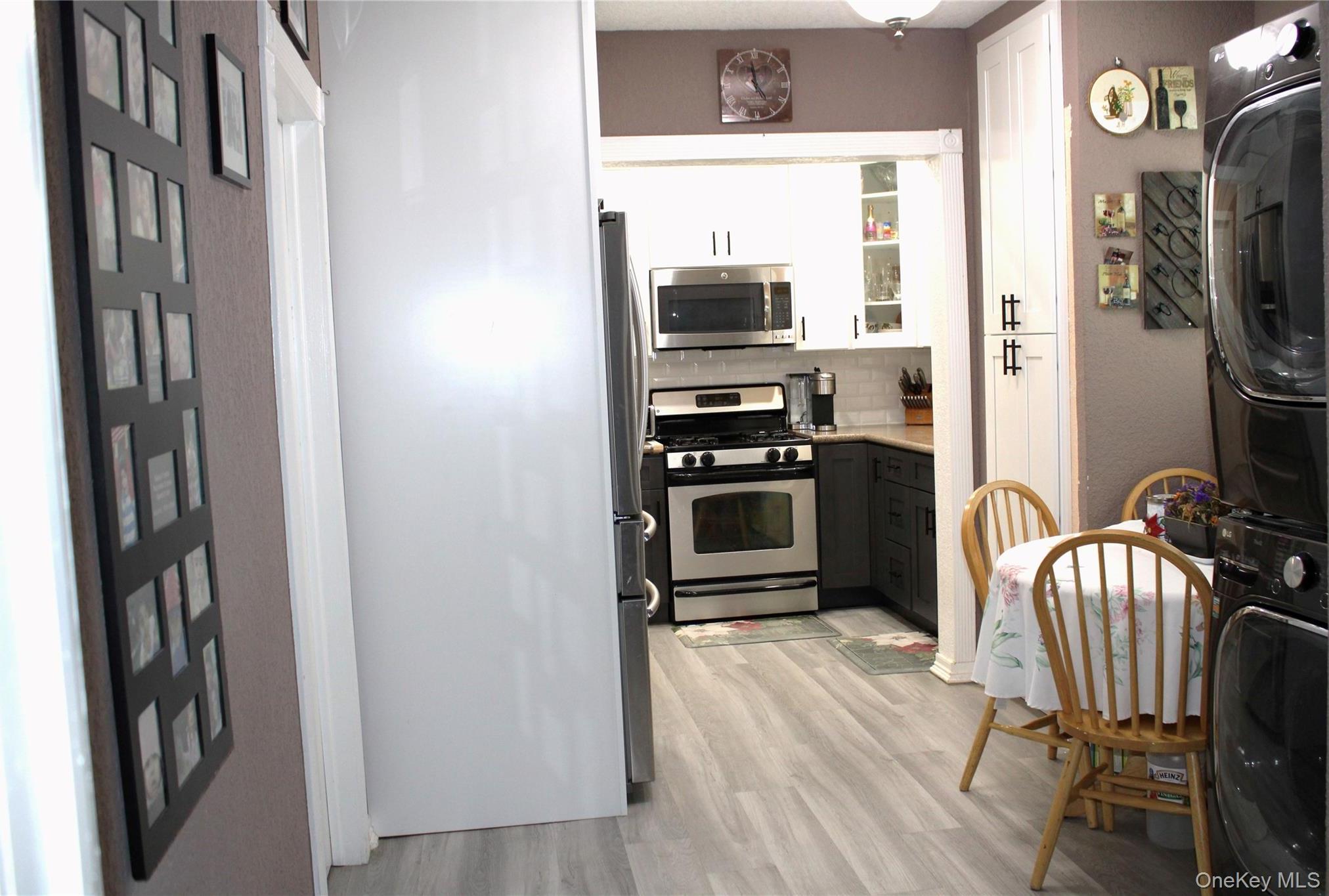Single Family 104th Avenue Queens, NY 11412, MLS-1051659-16