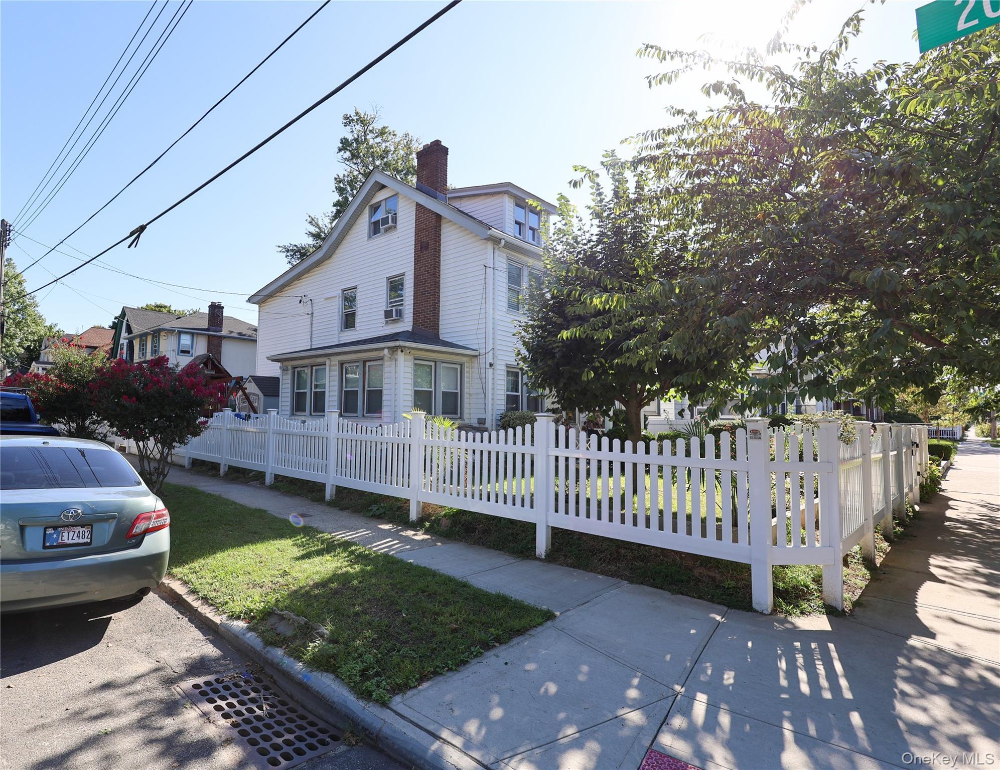 Single Family 104th Avenue Queens, NY 11412, MLS-1051659-2