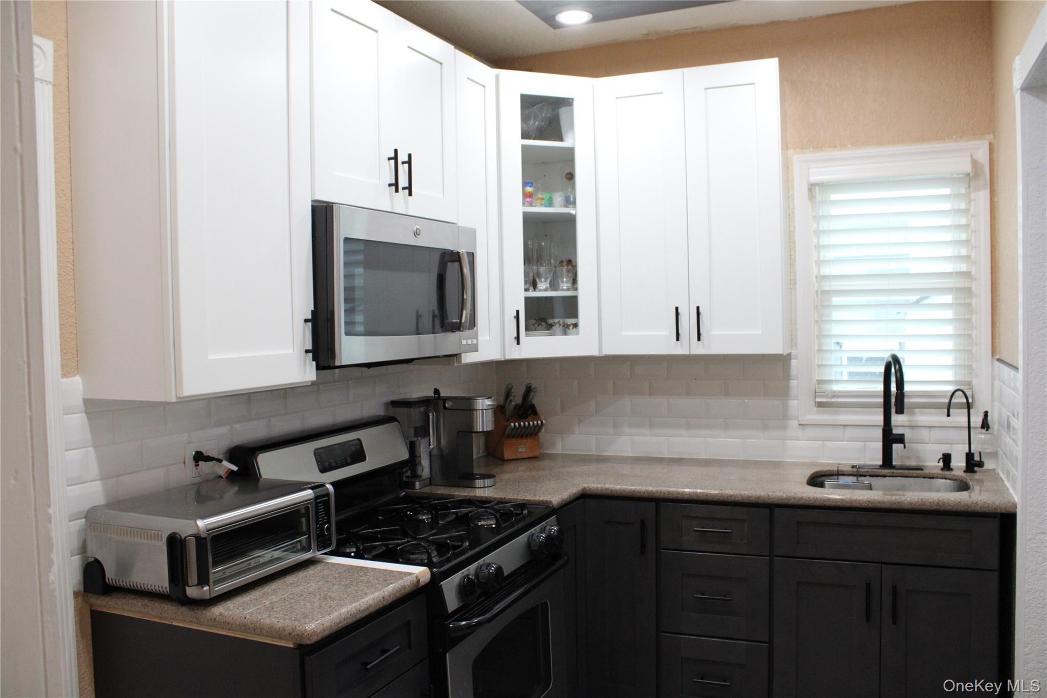 Single Family 104th Avenue Queens, NY 11412, MLS-1051659-20
