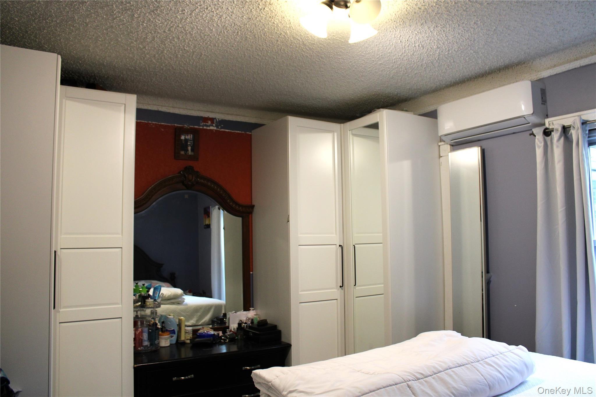 Single Family 104th Avenue Queens, NY 11412, MLS-1051659-28