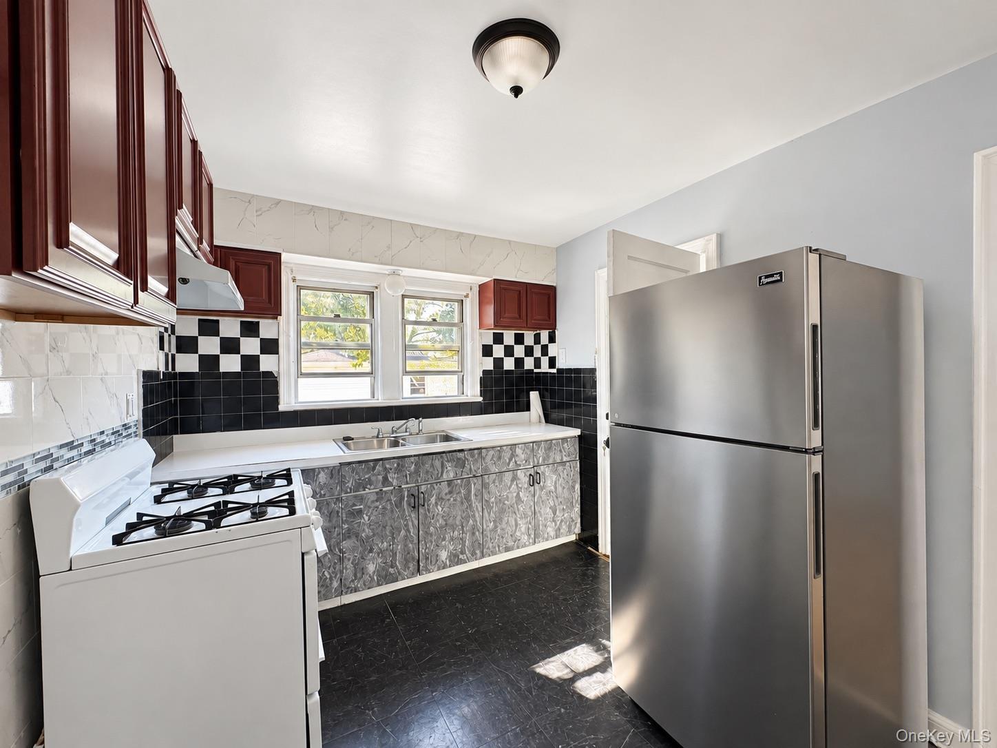 Single Family 138th Avenue Queens, NY 11434, MLS-1051662-10
