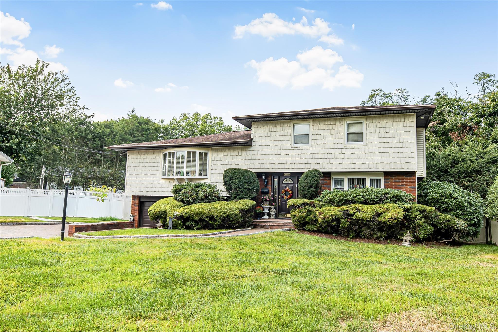Single Family Nimitz Place  Westchester County, NY 10710, MLS-1051677-2